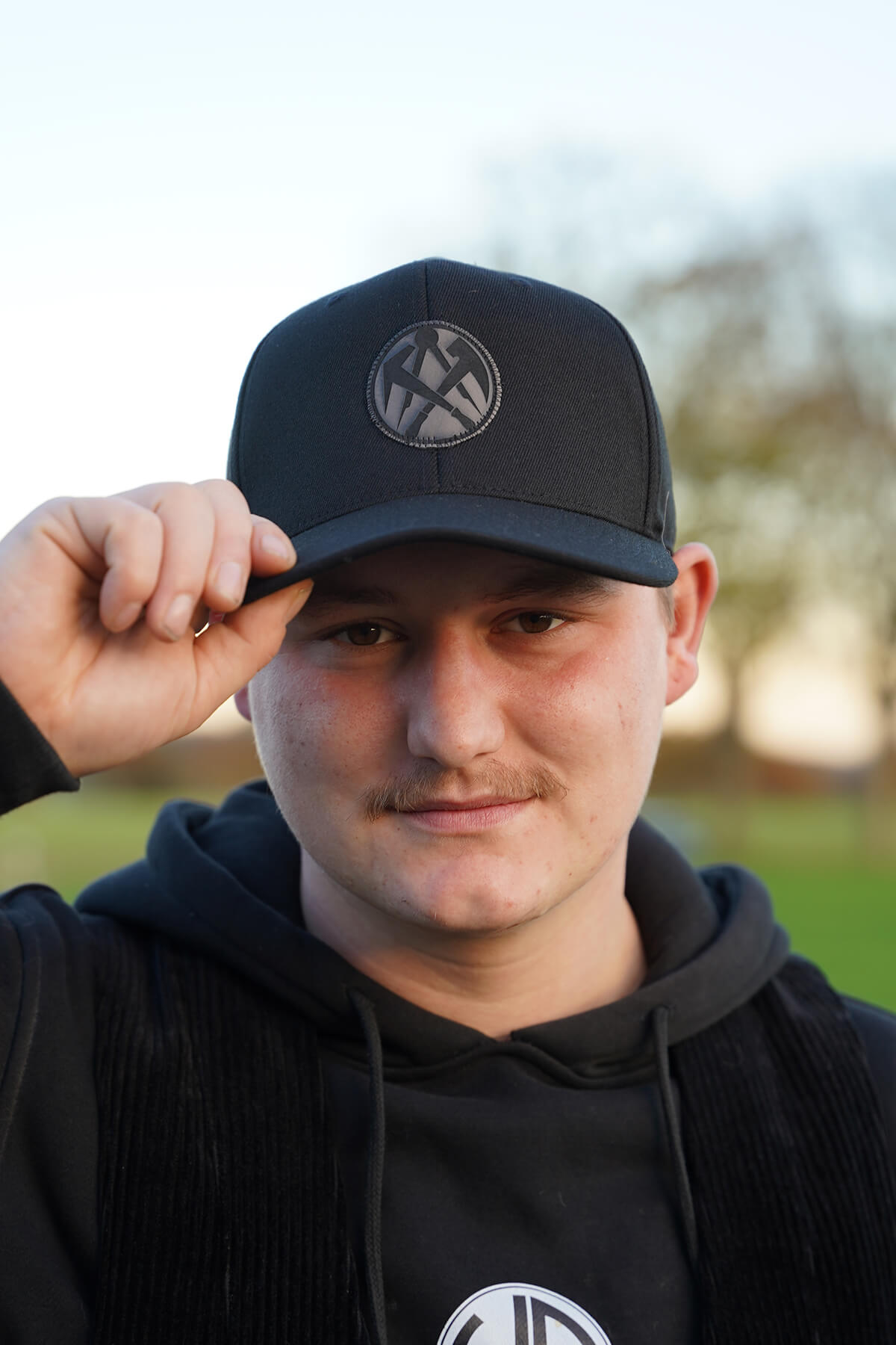 Flexfit Snapback mit Lederpatch