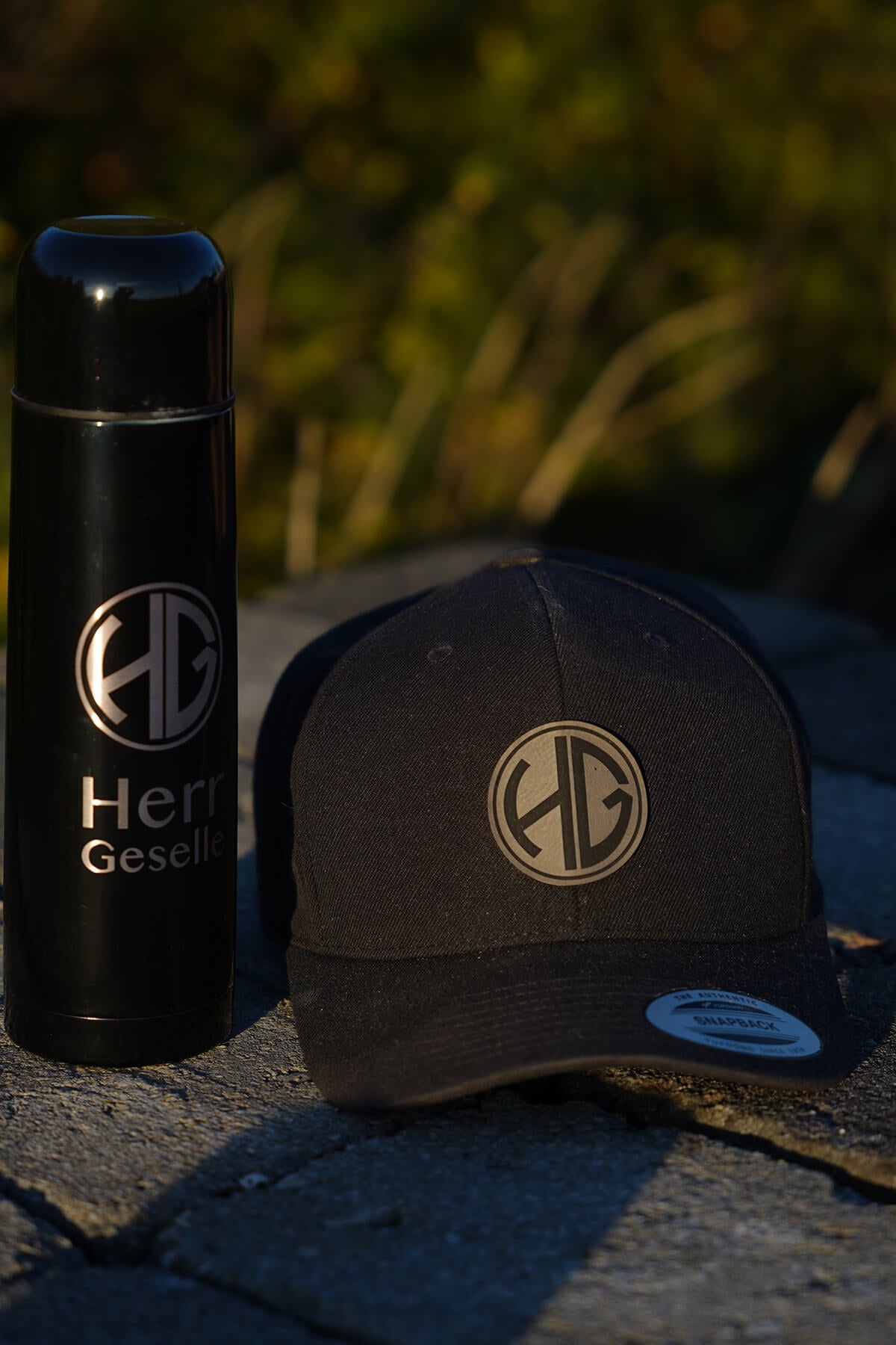 Flexfit Snapback mit Lederpatch