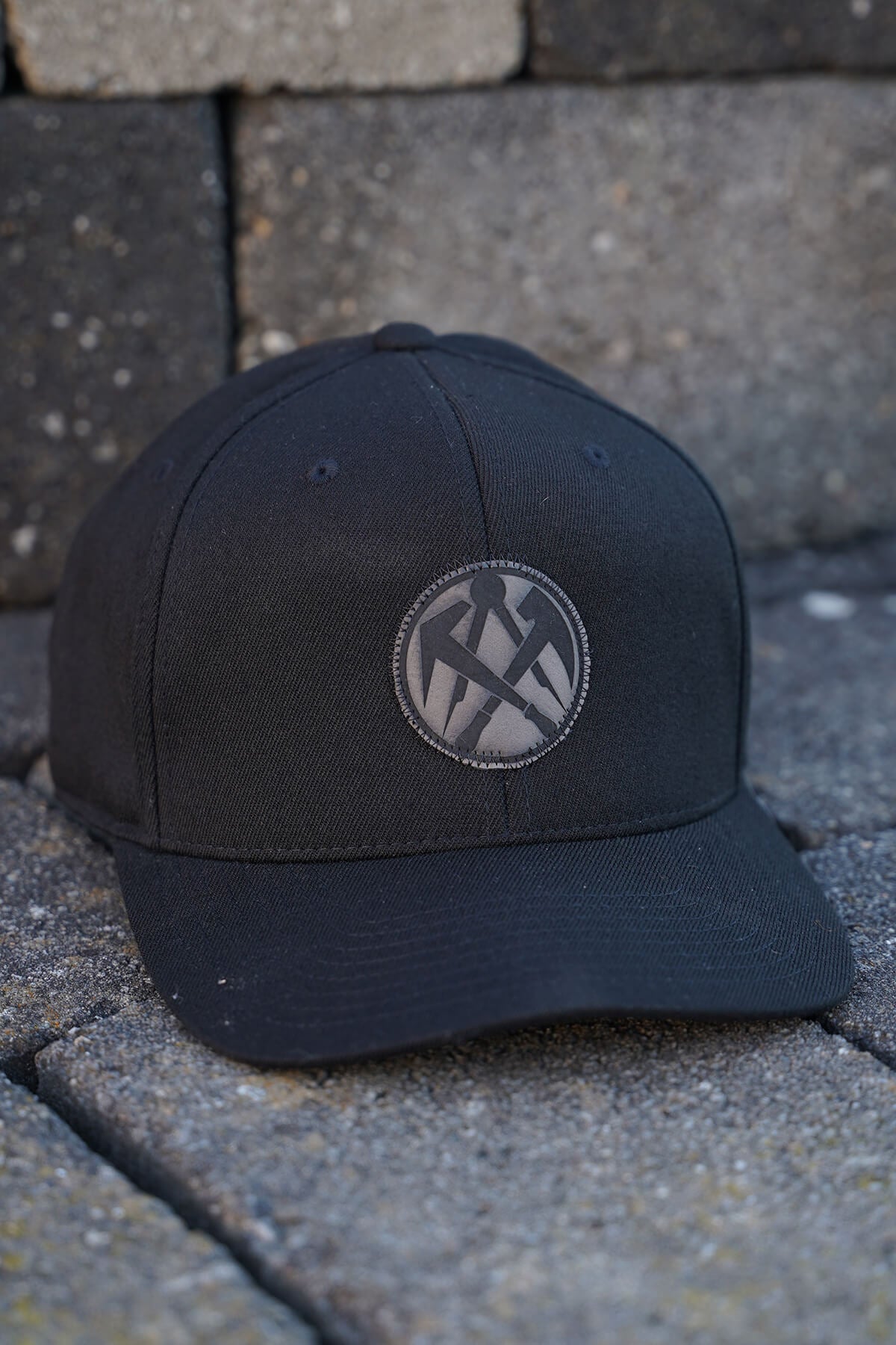 Flexfit Snapback mit Lederpatch