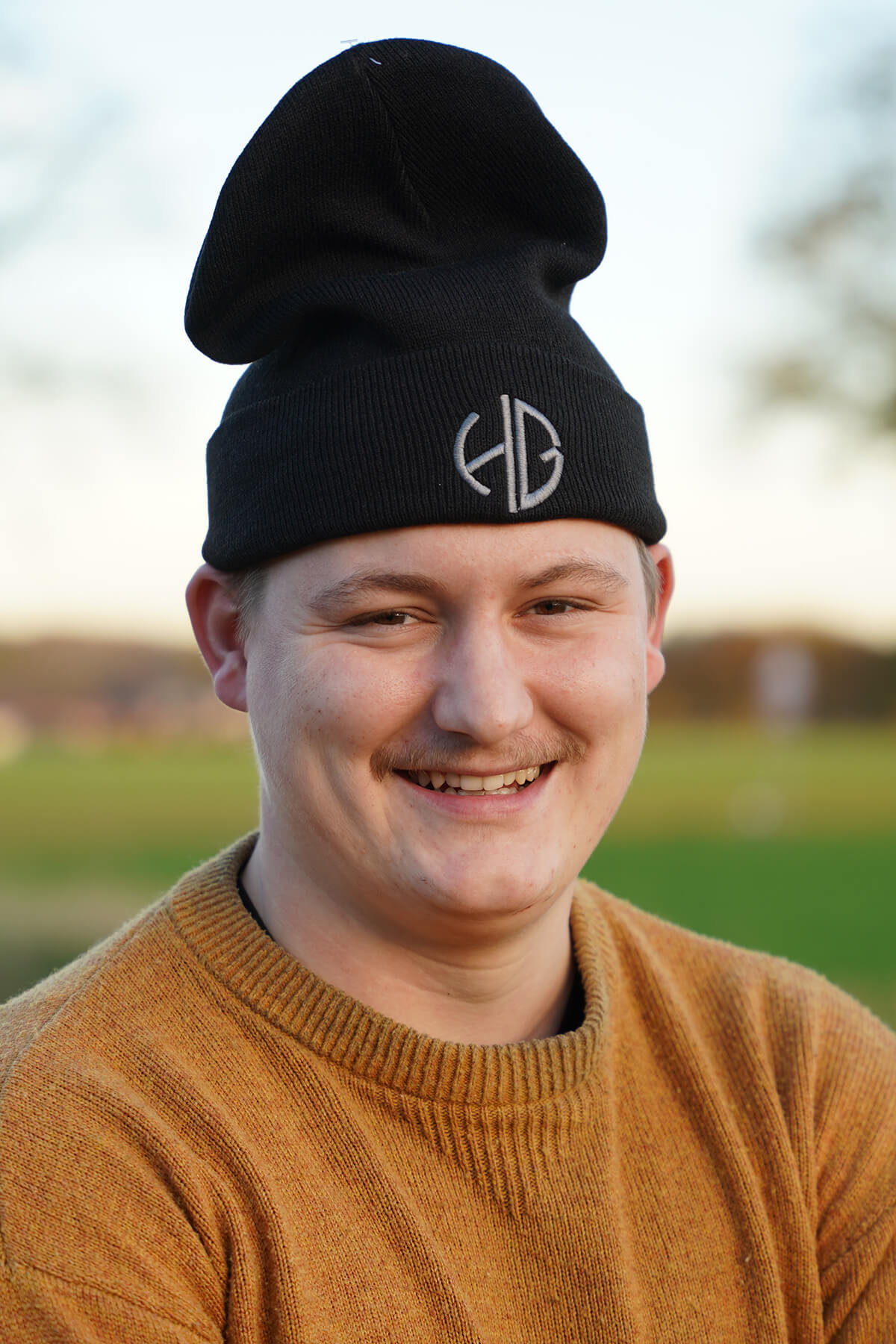 Wintermütze mit gesticktem Logo